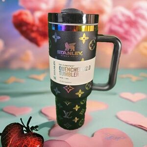 Stanley Black and Gold Quencher Tumbler Cup Brand New In Box 40oz